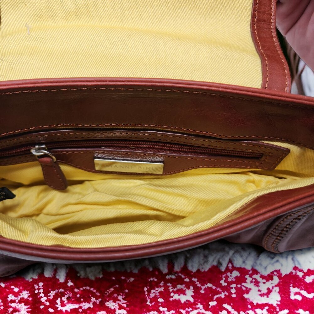 Gianni Bini Reddish Brown Faux Leather Hobo Shoulder Handbag Purse Tote Buckle - Picture 7 of 9